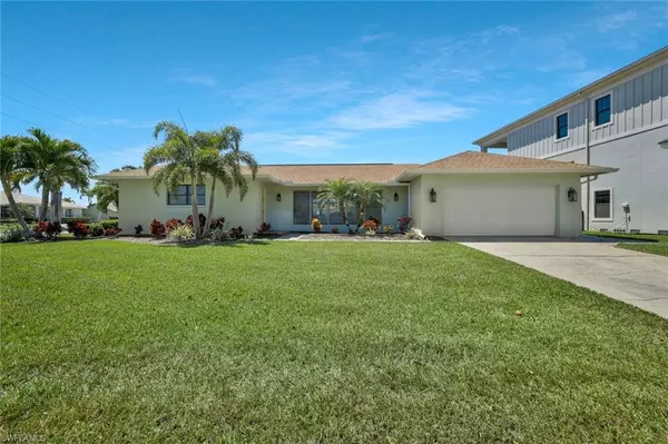 Marco Island, FL 34145,1200 Orange CT