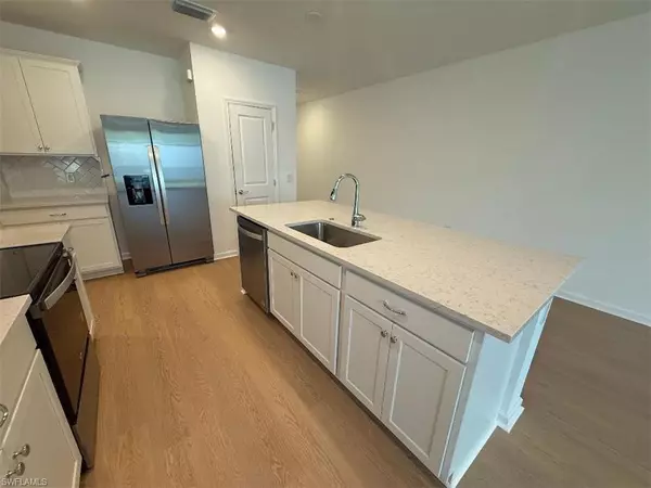 Bonita Springs, FL 34135,27857 Solis Grande DR