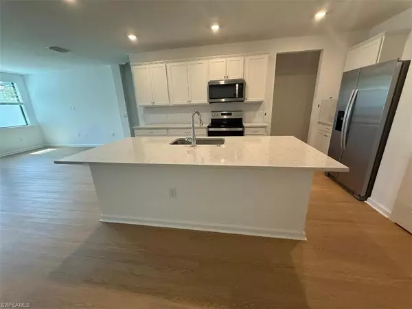 Bonita Springs, FL 34135,27857 Solis Grande DR
