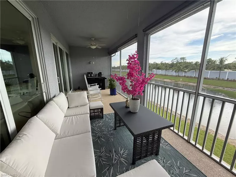 2543 Seychelles DR #607, Naples, FL 34112