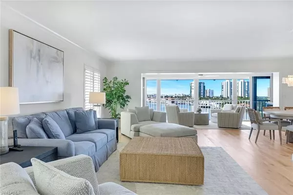 Naples, FL 34103,250 PARK SHORE DR #601