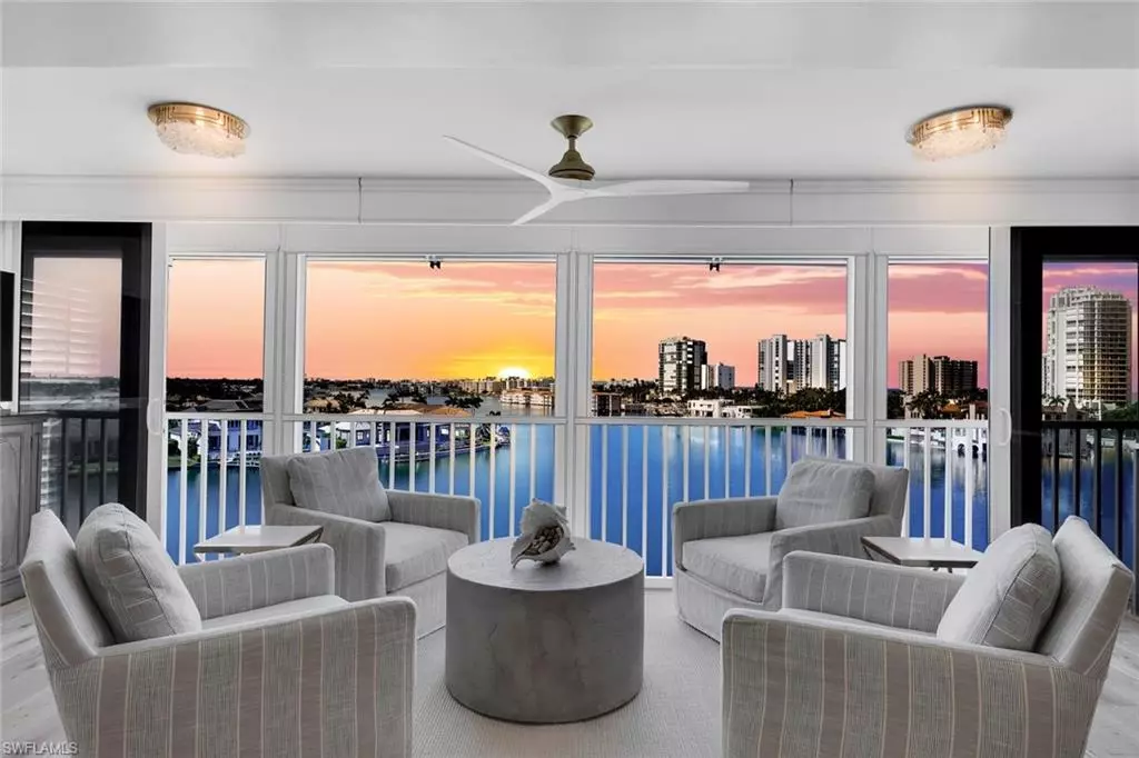 Naples, FL 34103,250 PARK SHORE DR #601