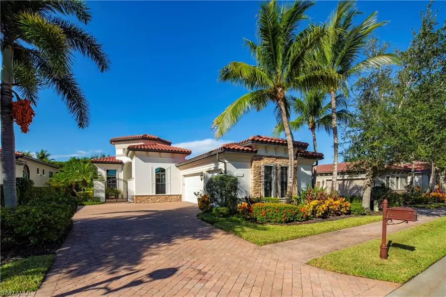9313 Vercelli CT, Naples, FL 34113