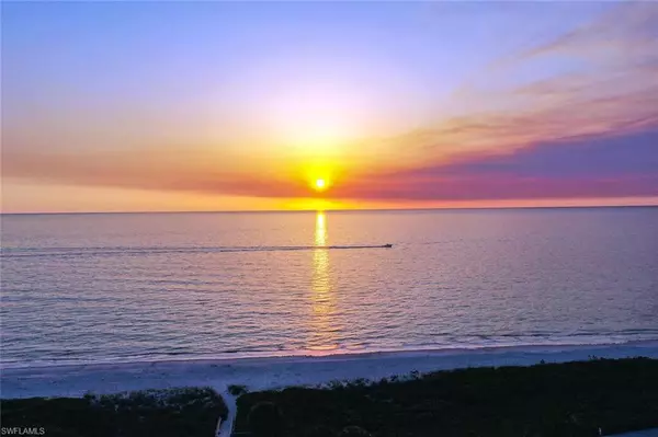 Naples, FL 34103,4551 Gulf Shore BLVD N #306