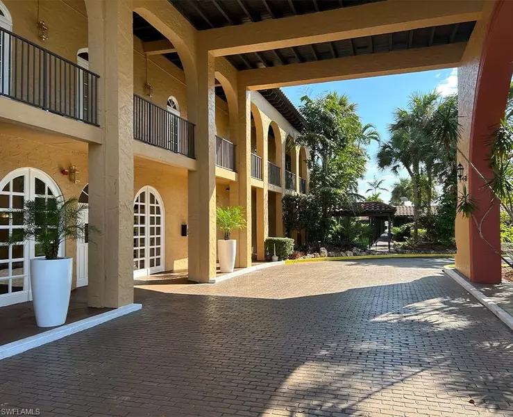 25000 E Tamiami TRL #F284, Naples, FL 34114