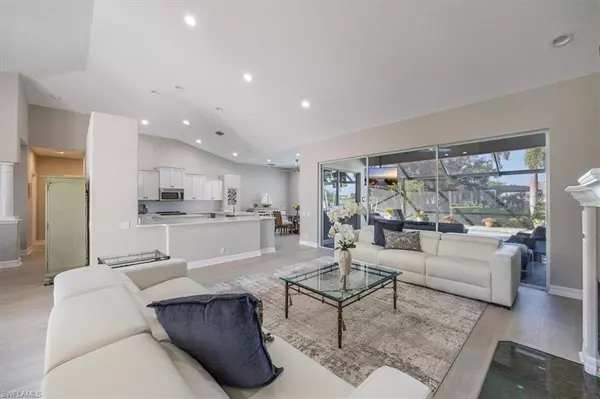 Naples, FL 34119,537 Wedgewood WAY