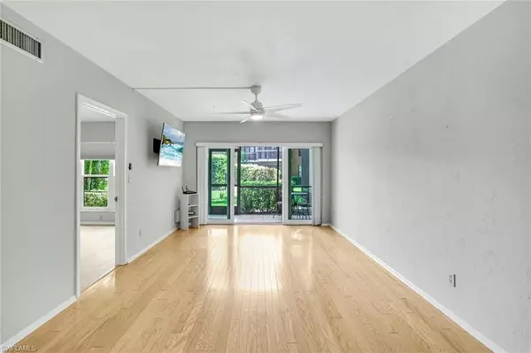 Marco Island, FL 34145,35 GREENBRIER ST #6-102