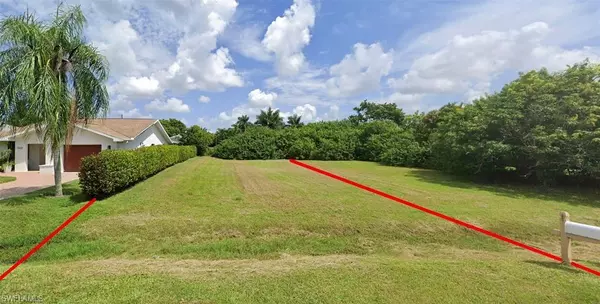 Naples, FL 34108,553 100th AVE N