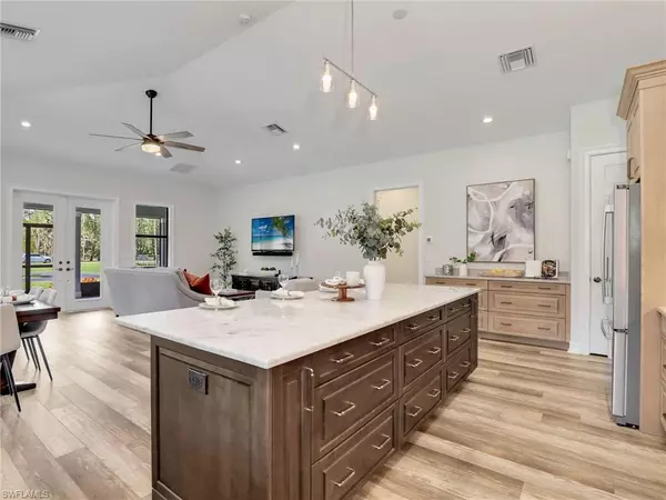 Naples, FL 34119,4445 5th AVE SW