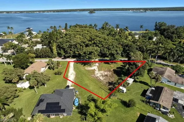 Fort Myers, FL 33905,4364 Cypress LN