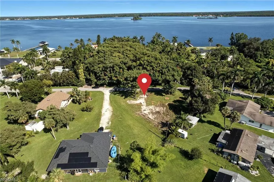 4364 Cypress LN, Fort Myers, FL 33905