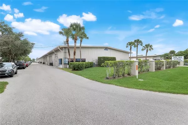 Naples, FL 34104,3435 Enterprise AVE #3 & 4