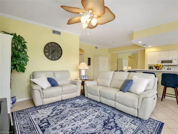 Estero, FL 33928,21371 Lancaster RUN #115