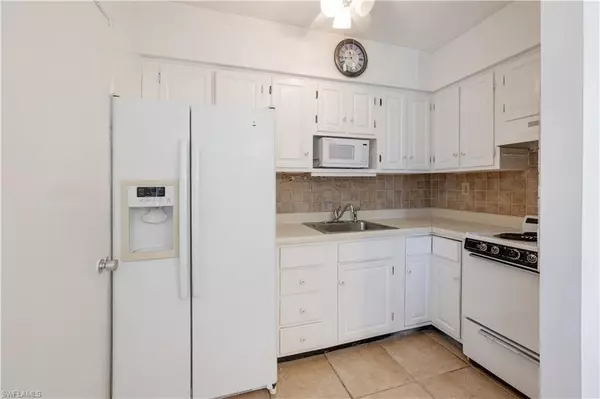 Marco Island, FL 34145,235 Seaview CT #E5