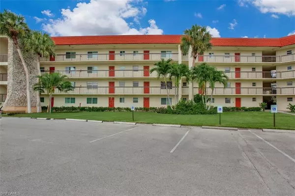Naples, FL 34116,4380 27th CT SW #1
