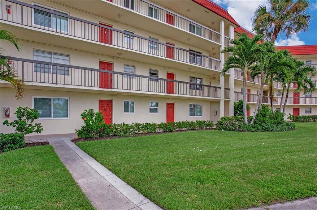 Naples, FL 34116,4380 27th CT SW #1