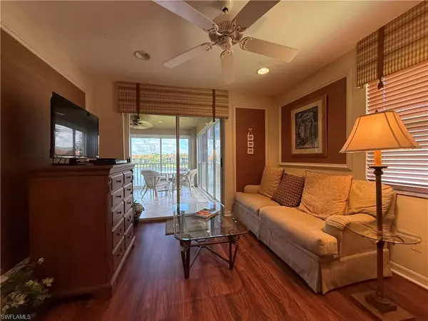 Naples, FL 34119,6580 Huntington Lakes CIR #202