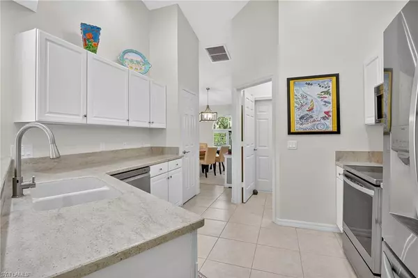 Marco Island, FL 34145,5 Tahiti RD