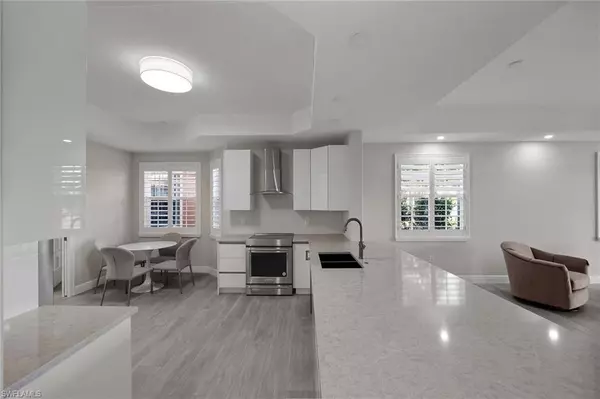 Naples, FL 34113,6438 Legacy CIR #301