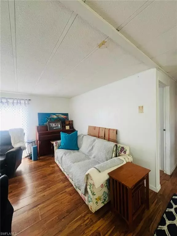 Bonita Springs, FL 34135,27387 Duvernay DR