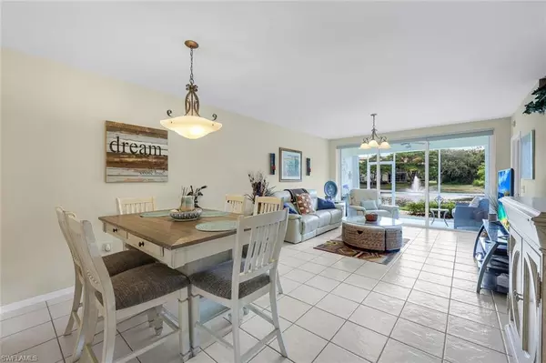 Naples, FL 34110,5425 Worthington LN #103