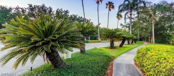 Naples, FL 34119,240 Via Perignon #9-1