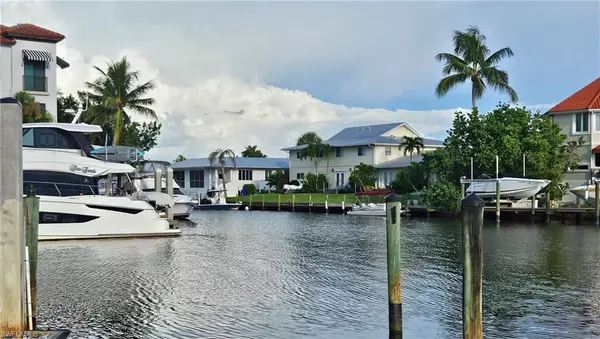 Naples, FL 34102,Address not disclosed
