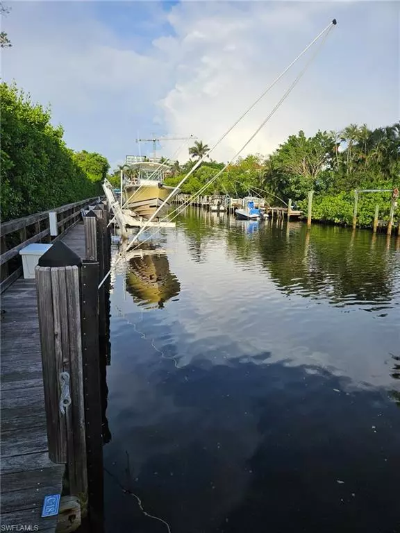 Naples, FL 34102,Address not disclosed