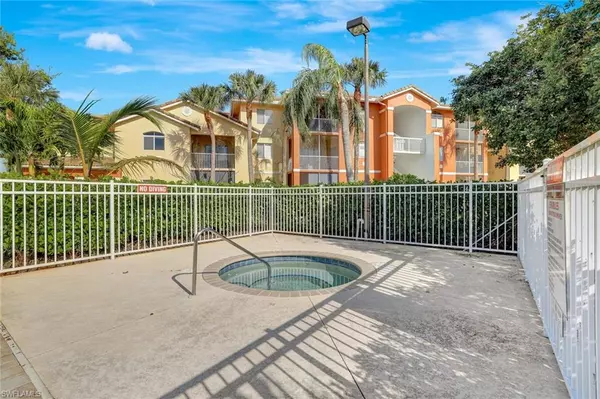 Fort Myers, FL 33966,6300 Aragon WAY #105