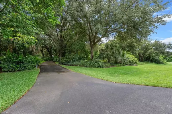 Naples, FL 34119,5247 Cherry Wood DR