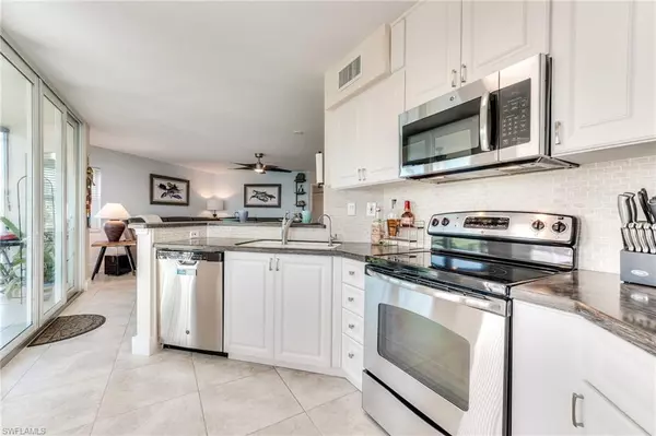 Bonita Springs, FL 34134,4895 Bonita Beach RD #208