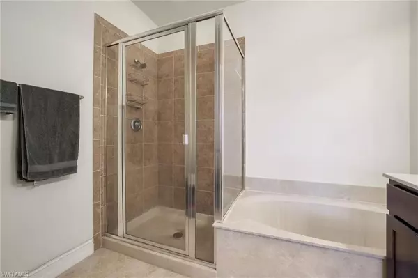 Naples, FL 34120,7903 Bristol CIR