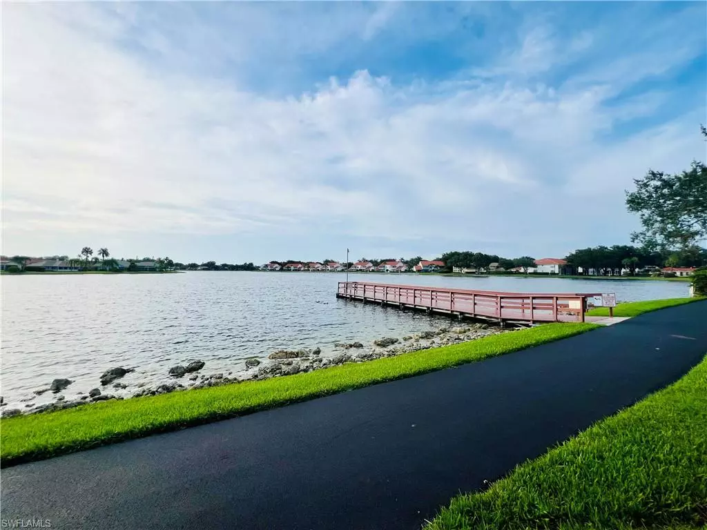 Naples, FL 34104,613 Squire CIR #202
