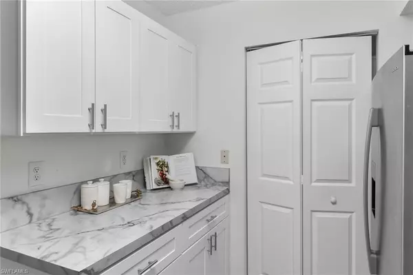 Naples, FL 34112,1810 Florida Club CIR #1111