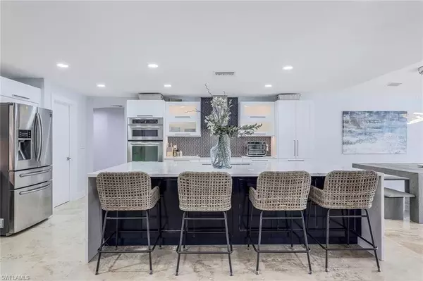 Marco Island, FL 34145,921 Scott DR