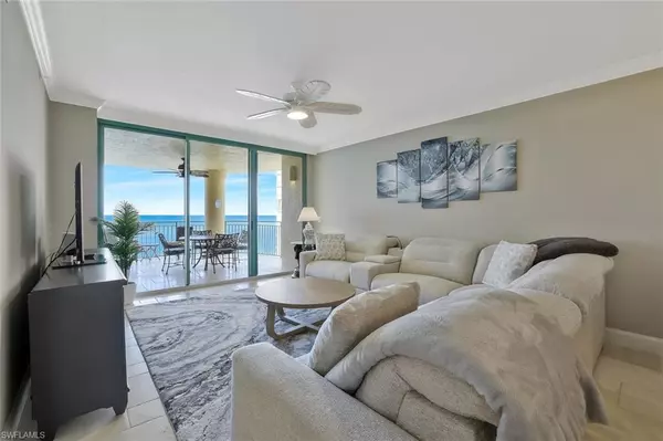 Marco Island, FL 34145,980 Cape Marco DR #1006