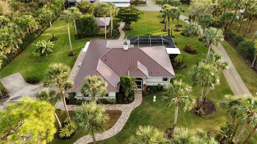 2484 10th AVE NE, Naples, FL 34120