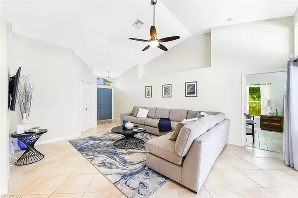 Naples, FL 34104,589 Lambton LN