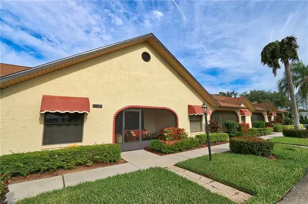 Naples, FL 34109,10805 Queen Anne LN #203
