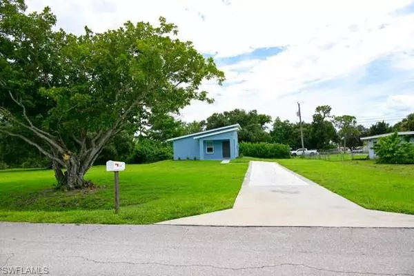 1164 Orange AVE, North Fort Myers, FL 33903