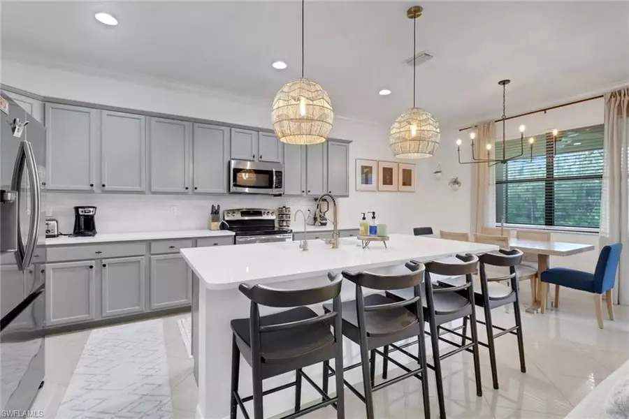 11295 Red Bluff LN, Fort Myers, FL 33912