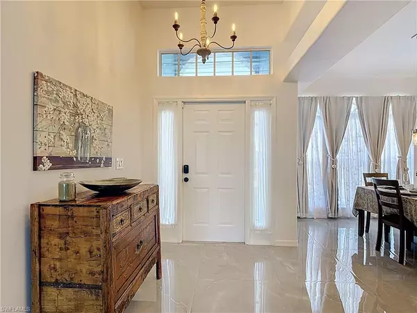 North Fort Myers, FL 33903,9346 Palm Island CIR