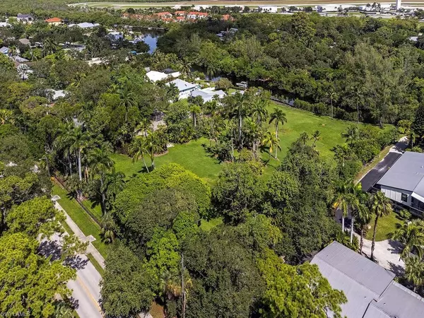 Naples, FL 34104,2505 ESTEY AVE