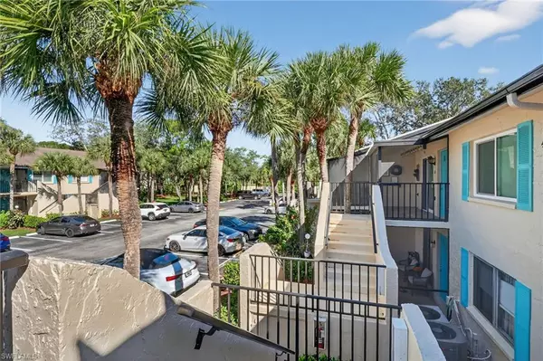 Naples, FL 34112,4210 Looking Glass LN #4210