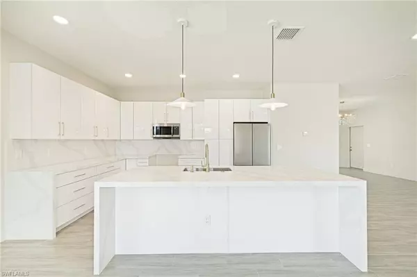 Fort Myers, FL 33905,14080 Carlotta ST