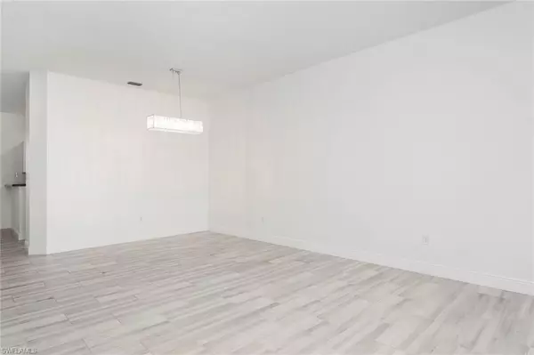 Naples, FL 34119,15191 Summit Place CIR