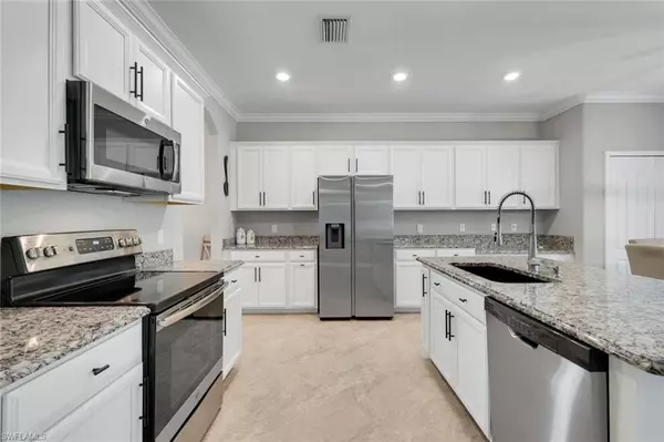 Naples, FL 34119,4264 Raffia Palm CIR