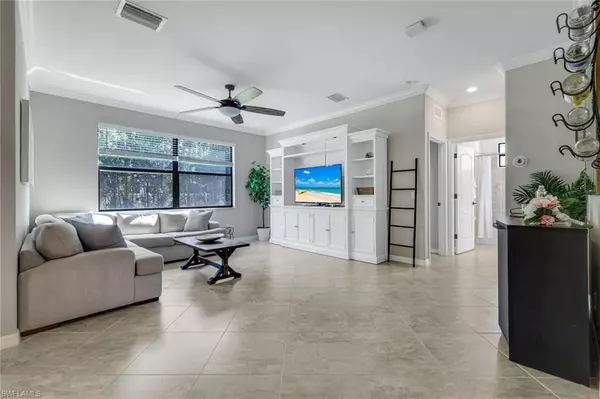 Naples, FL 34119,4264 Raffia Palm CIR