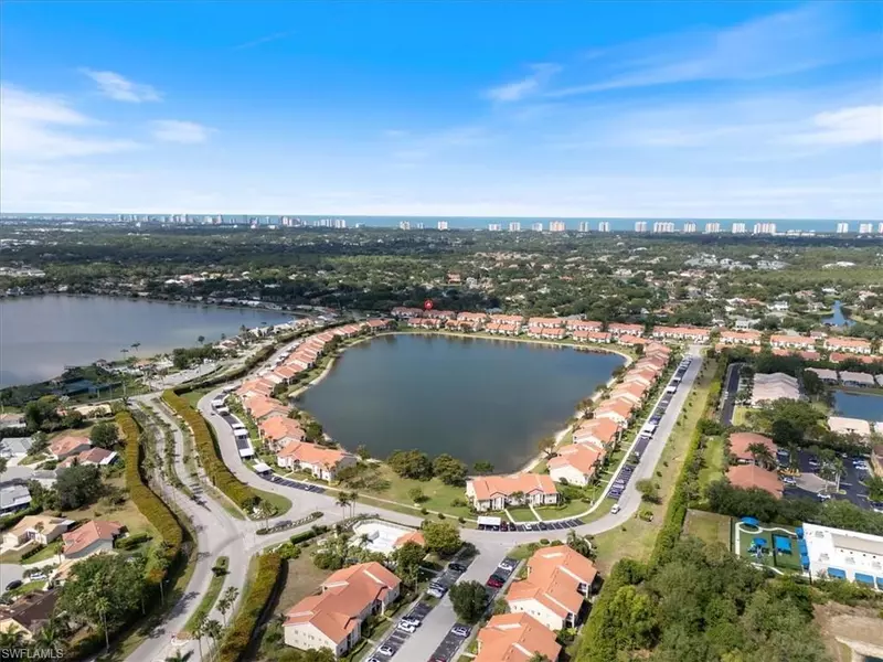 7707 Jewel LN #201, Naples, FL 34109