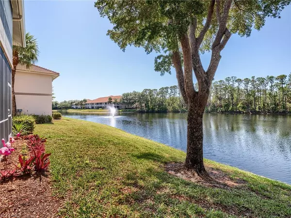 Naples, FL 34110,1016 MANOR LAKE DR